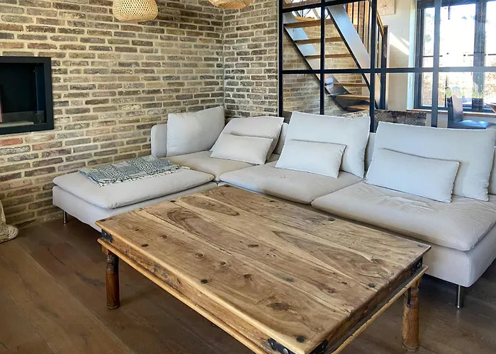 With Private Pier In Hou