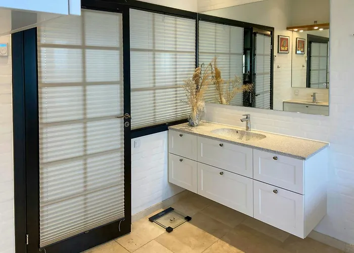 Сasa de vacaciones With Private Pier In Hou *